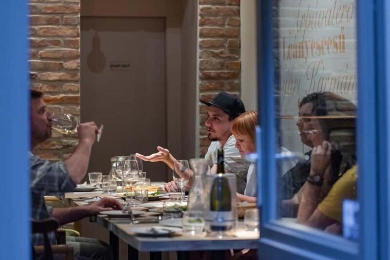 Palace District Evening Culinary, Wine, and History Walk - Good To Know