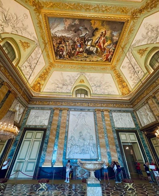 PALACE OF CASERTA: PRESTIGE TOUR FROM NAPLES - Accessibility Considerations