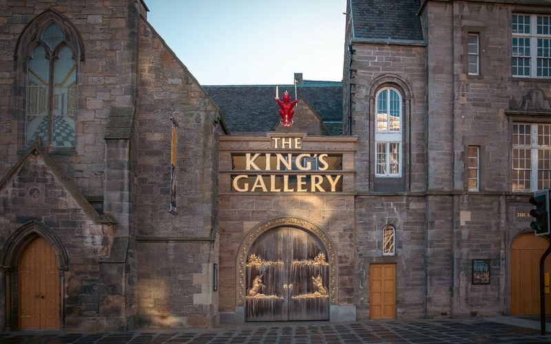 Palace of Holyroodhouse Ticket in Edinburgh - Getting there and practical details
