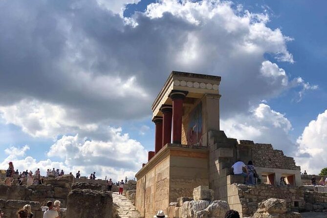Palace of Knossos Small Group Tour - Reviewer Verification
