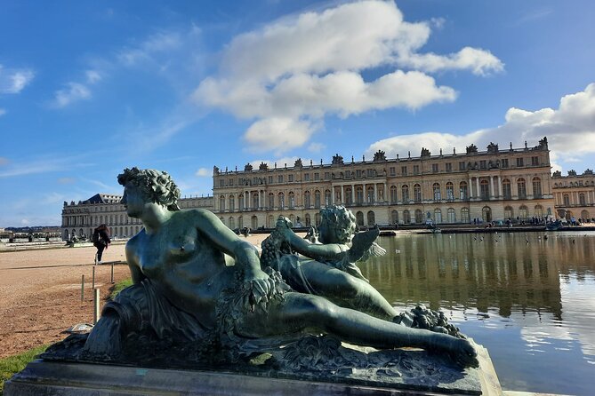 Palace of Versailles 2-Way Shuttle Transfer Service From Paris - Overview of the Transfer Service