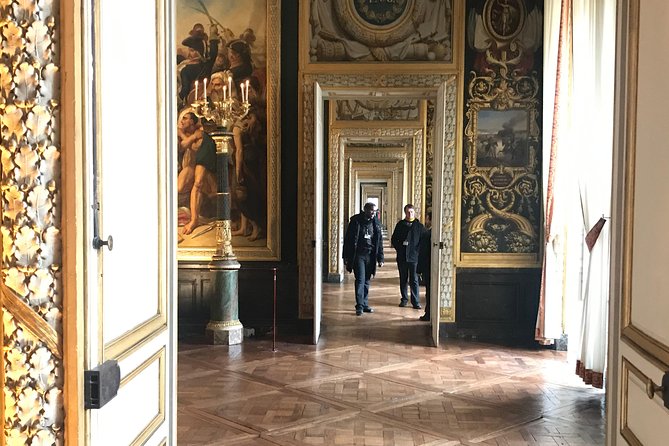Palace of Versailles Self Guided Tour With Gardens Access & Transfers From Paris - Traveler Tips and Photos