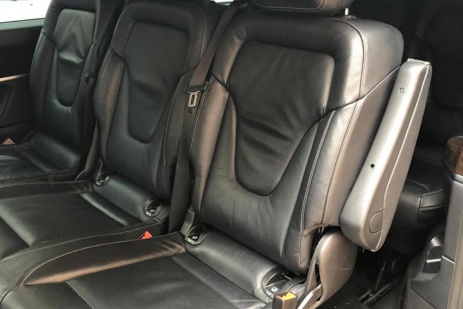 Palamós to Barcelona El Prat Airport (BNC) - Departure Private Van Transfer - Pickup Details