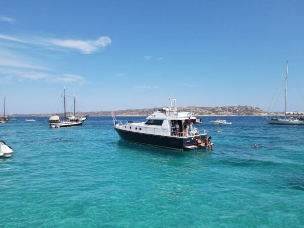 Palau: La Maddalena Archipelago Motorboat Tour With Lunch - The Sum Up