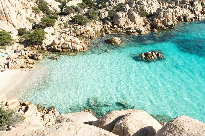 Palau: private RIB tour in La Maddalena Archipelago - FAQs