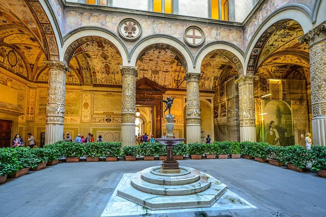 Palazzo Vecchio Guided Experience With Entrance Ticket - Positive Experiences From Previous Visitors