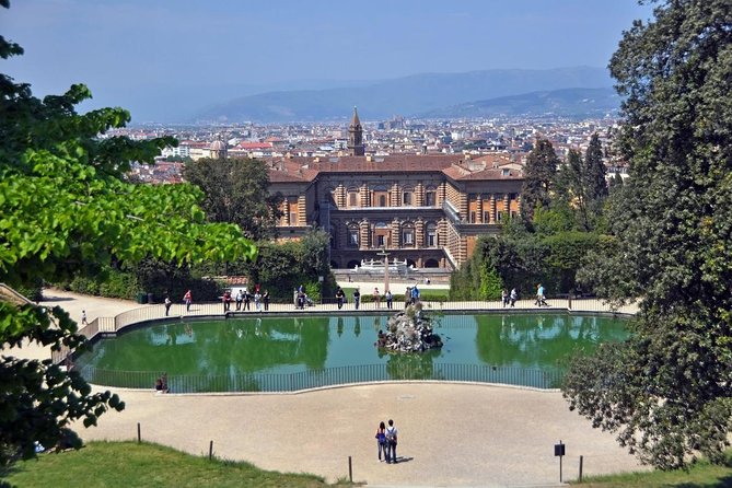 Palazzo Vecchio, Palazzo Pitti and Boboli Gardens Private Tour - Medici Family Legacy