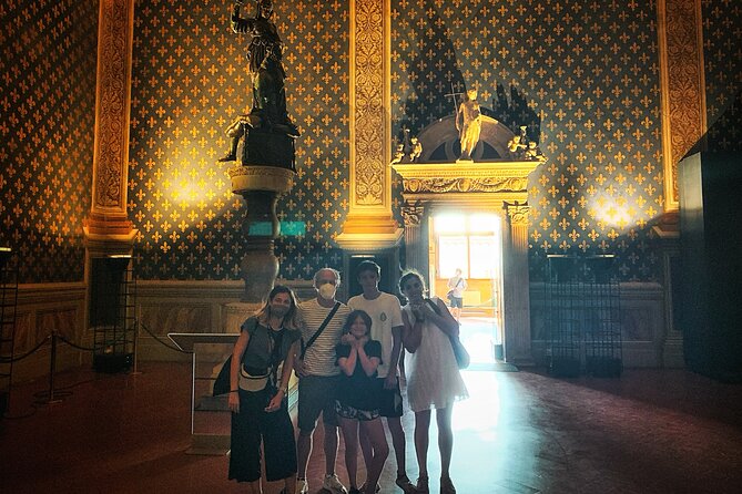 Palazzo Vecchio Tales - Into Medicis Secrets and Mythology Simbols - Unraveling the Mythology Symbols