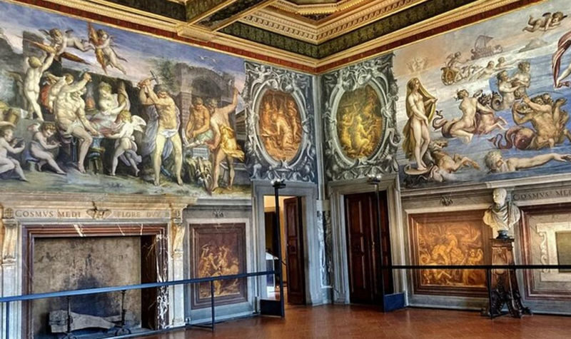 Palazzo Vecchio ticket with audio guide in Florence - Secret routes and the tower question