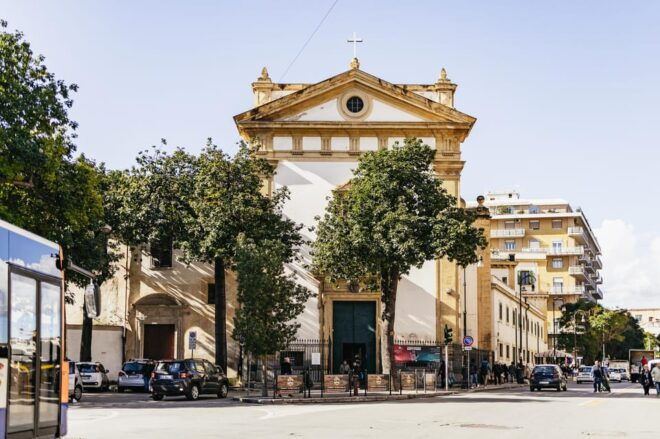 Palermo by Night: Vintage Fiat 500 Sightseeing Tour - Restrictions and Requirements