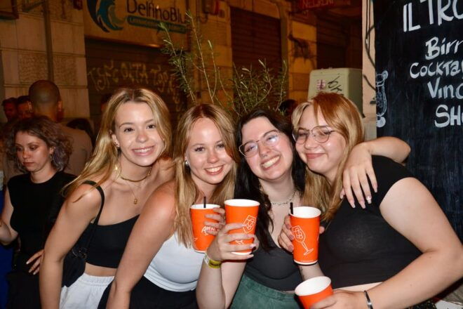 Palermo: Guided Bar Crawl With Shots and Discounts on Drinks - Customer Feedback