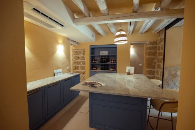 Palermo: Pizza and Gelato Cooking Class With Dinner and Wine - Full Description