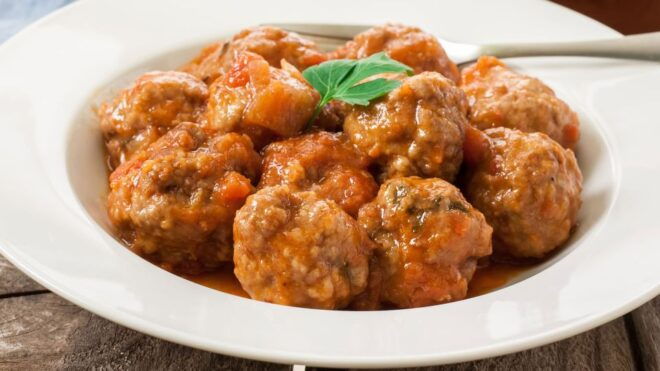 Palermo: Private Gastronomic Walking Tour With Food and Wine - Accessibility and Group Size