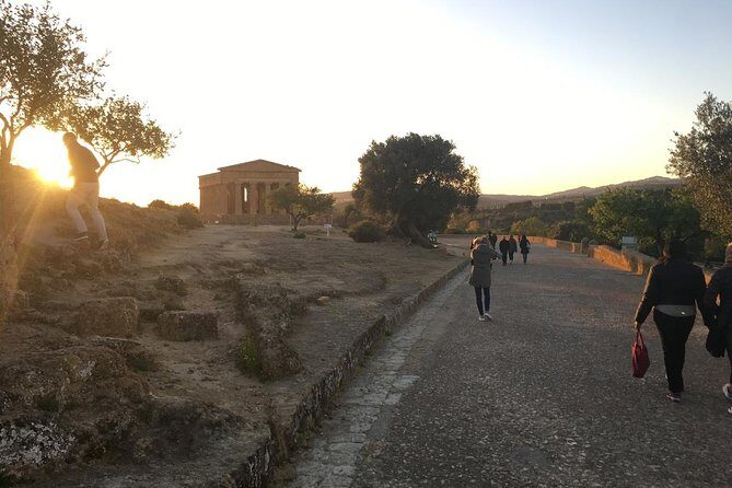 Palermo to Siracusa: stop at Valley of Temples & Roman Villa - The Itinerary in Detail