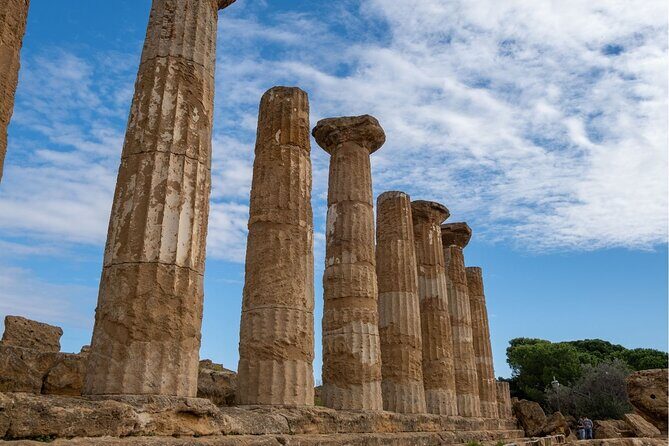 Palermo to Siracusa: stop at Valley of Temples & Roman Villa - FAQs