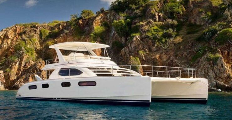 Palm Beach: 47 Seablue Luxury Power Catamaran Charter - Experience and Features of the Yacht