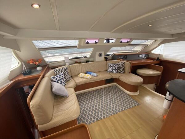 Palm Beach: 47 Seablue Luxury Power Catamaran Charter - The Sum Up