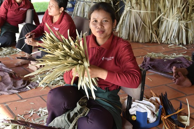 Palm Leaf Braiding - Guided Tour, DIY Activity - Tour Overview
