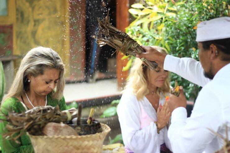 Palm Reading by Local Priest & Tour - Event Details