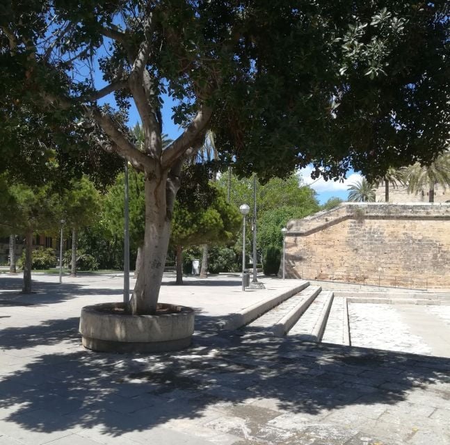 Palma: Alternative History Self-Guided Audio Walking Tour - Tour Description
