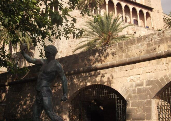 Palma: Alternative History Self-Guided Audio Walking Tour - Meeting Point