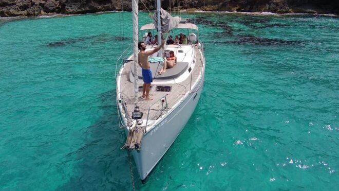 PALMA BAY : 8 HOUR PRIVATE TOUR WITH SAILING BOAT - Meeting Point & Access