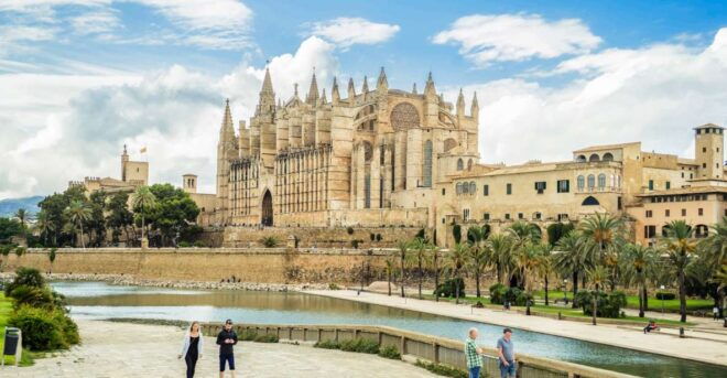 Palma: Cathedral of Mallorca Skip-the-Line Entry Ticket - Inclusions