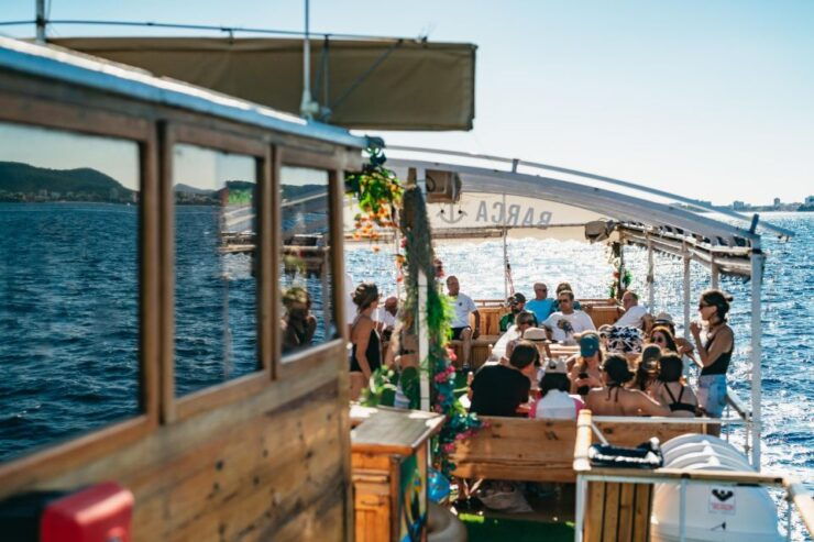 Palma De Mallorca: Daytime Boat Party With Live DJ - Activity Details