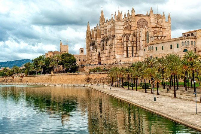 Palma De Mallorca Guided Tour With Hotel Pick up - Pickup Details