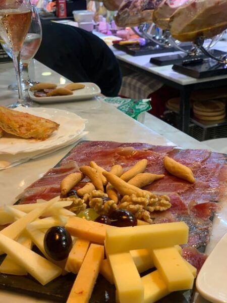 Palma De Mallorca: Lifestyle & Local Food Tasting - Customizable Options