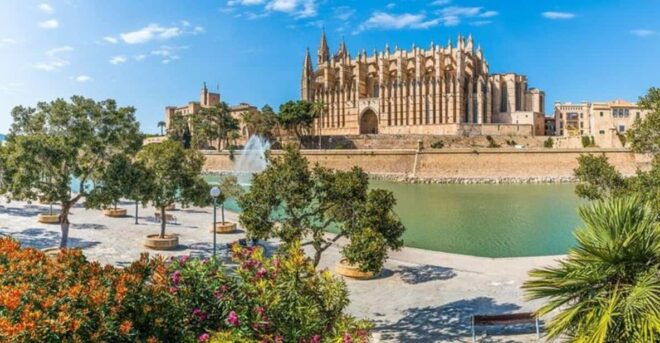 Palma De Mallorca : Must See Private Tour - Experience and Benefits