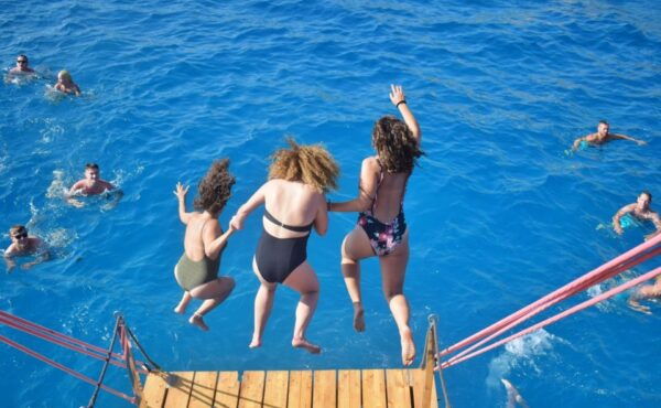 Palma De Mallorca: Palma Bay Boat Tour With Snorkeling - Important Information
