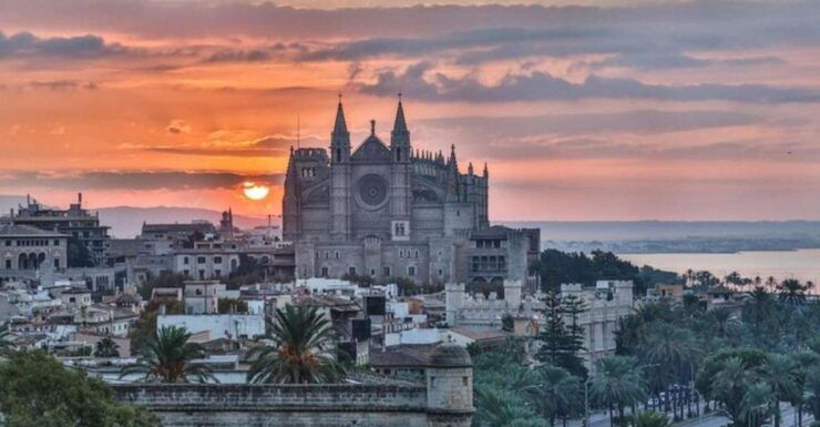 Palma De Mallorca: Private Custom Tour With a Local Guide - Itinerary