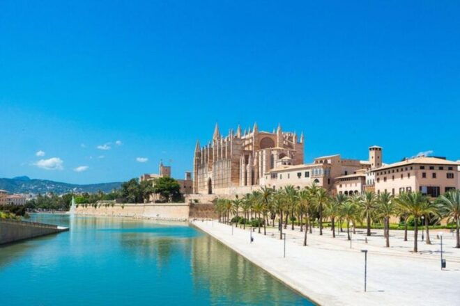 Palma De Mallorca: Private Custom Tour With a Local Guide - Reviews