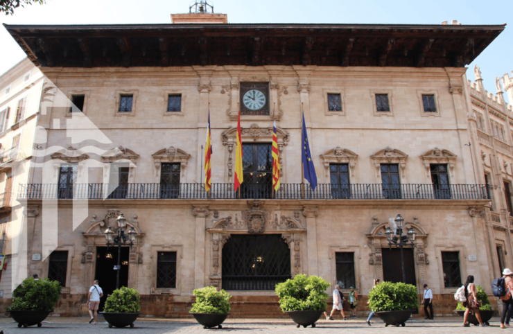 Palma De Mallorca: Private Walking Tour With a Local Guide - Price and Duration