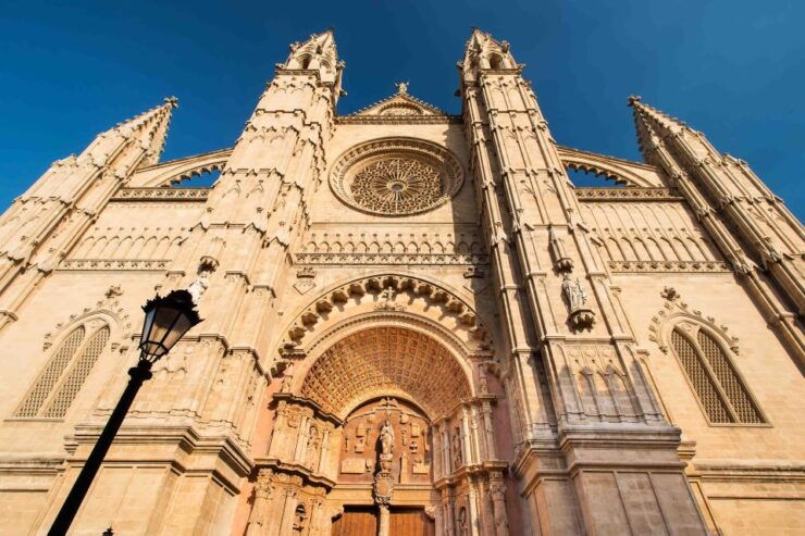 Palma De Mallorca: Private Walking Tour With a Local Guide - Booking Information