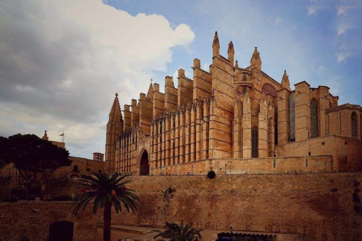 Palma De Mallorca Private Walking Tour With Tour Guide - Booking Details