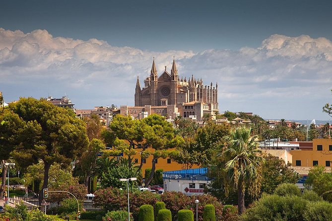 Palma De Mallorca Private Walking Tour With Tour Guide - Tour Itinerary