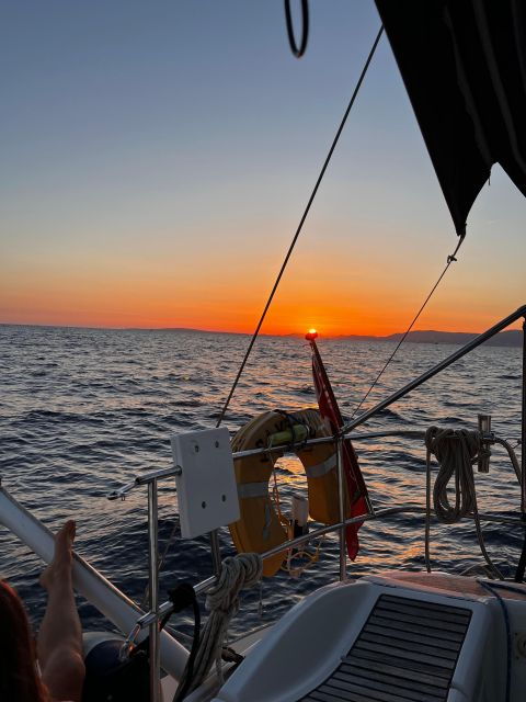 Palma De Mallorca: Sailboat Dinner and Movie Night - Activity Details