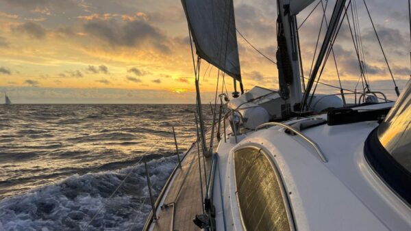 Palma De Mallorca: Sailing Adventure With Snacks and Drinks - Participant Restrictions