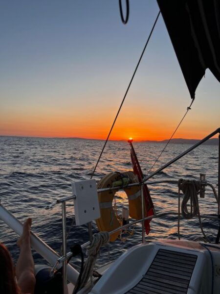 Palma De Mallorca: Sailing Adventure With Snacks and Drinks - Reservation and Cancellation Policy