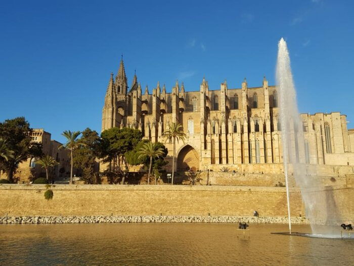 PALMA DE MALLORCA & SOLLER by TRAIN & CITY TOUR From PALMA - Local Cuisine and Delicacies