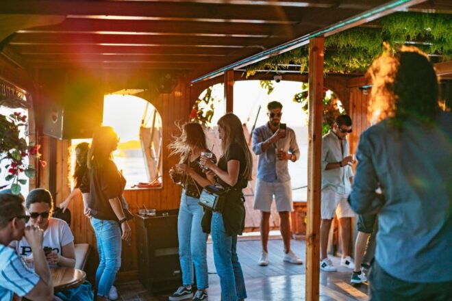 Palma De Mallorca: Sunset Boat Tour With DJ and Dance Floor - Customer Reviews