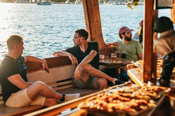Palma De Mallorca: Sunset Boat Tour With DJ and Dance Floor - The Sum Up