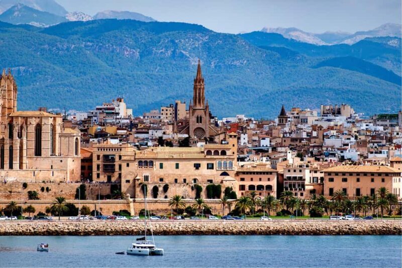 Palma de Mallorca: Walking Tour and Cathedral with Pastry - Good To Know