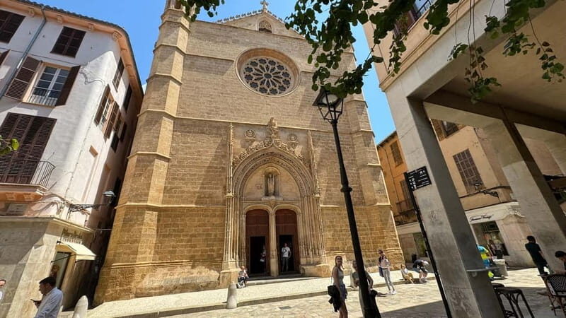 Palma in person and away from the crowds - The Value of a Personal Guided Tour