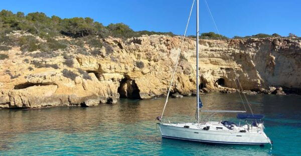 Palma of Mallorca: Private Sailing Boat Experience - Cove Exploration