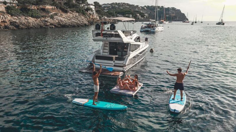 Palma: Private Flybridge Motorboat Tour - All Included - Good To Know