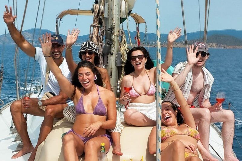 Palma: Private Half-Day Sailing Trip With Tapas & Drinks - Good To Know