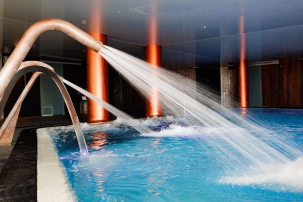 Palma: Spa Copper 29 Hotel Meliá Palma Marina - Languages and Meeting Point